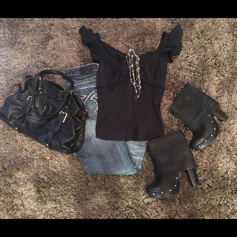 A/X Armani Exchange Black Ruffled Sleeve Blouse